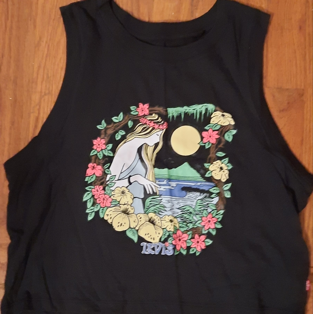 Levi's cropped tank